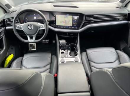 Volkswagen - Touareg