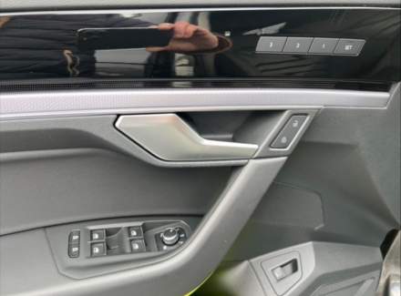 Volkswagen - Touareg