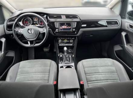 Volkswagen - Touran