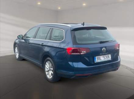 Volkswagen - Passat
