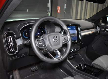 Volvo - XC40