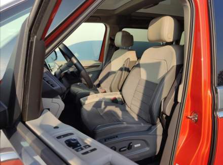 Volkswagen - Multivan