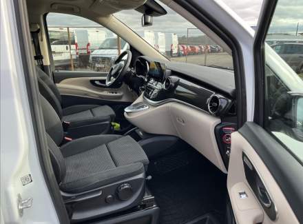 Mercedes-Benz - V-class