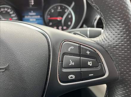 Mercedes-Benz - V-class