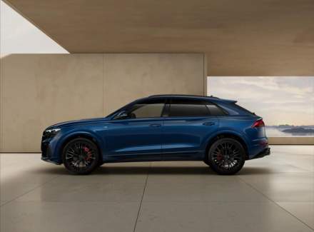 Audi - Q8