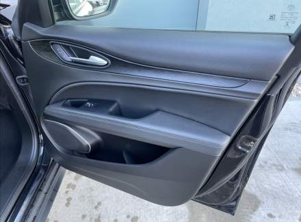 Alfa Romeo - Stelvio