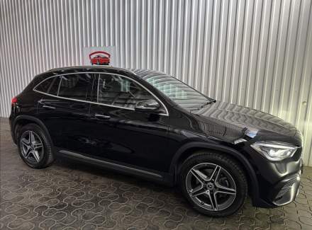Mercedes-Benz - GLA