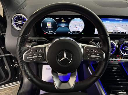 Mercedes-Benz - GLA