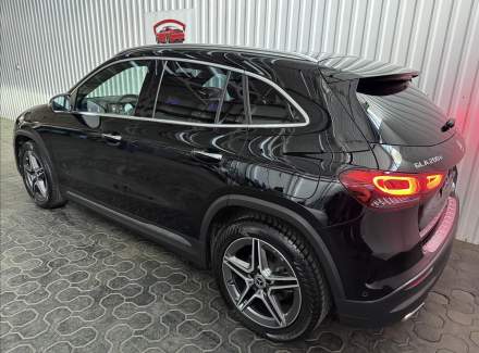Mercedes-Benz - GLA
