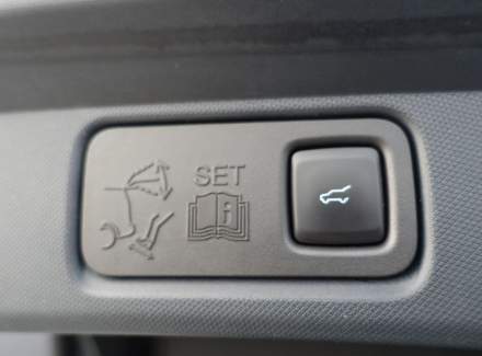 Ford - Mustang Mach-E