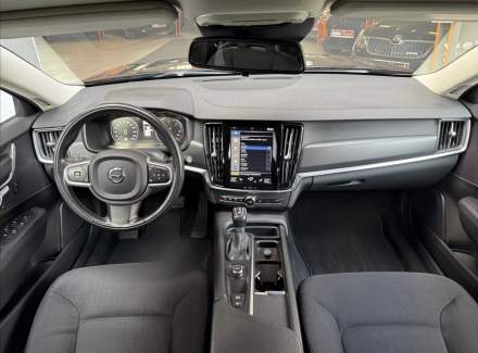 Volvo - V90