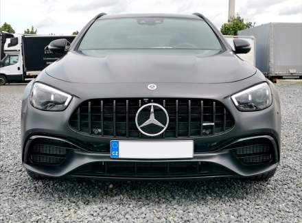 Mercedes-Benz - E-class