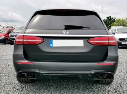 Mercedes-Benz - E-class