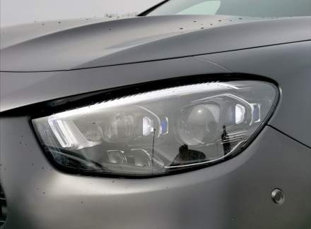 Mercedes-Benz - E-class