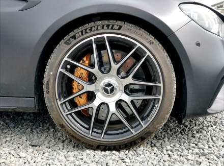 Mercedes-Benz - E-class