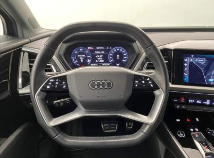 Audi - Q4 e-tron