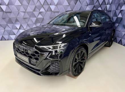 Audi - Q8