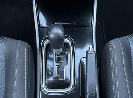 Mitsubishi - Outlander