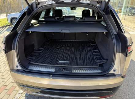 Land Rover - Range Rover Velar