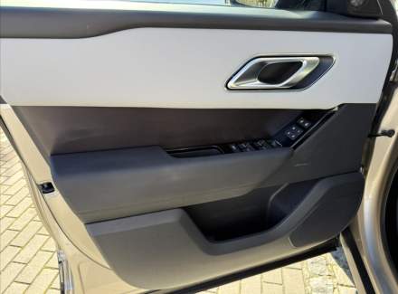 Land Rover - Range Rover Velar