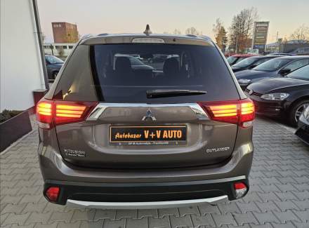 Mitsubishi - Outlander