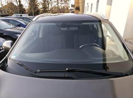 Mitsubishi - Outlander