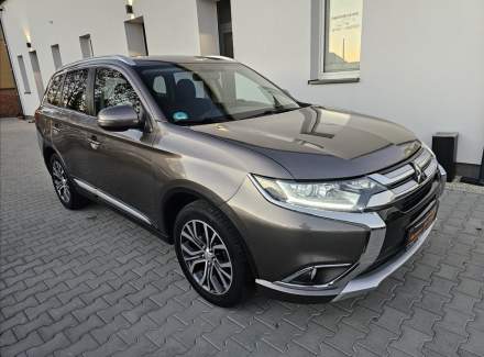 Mitsubishi - Outlander