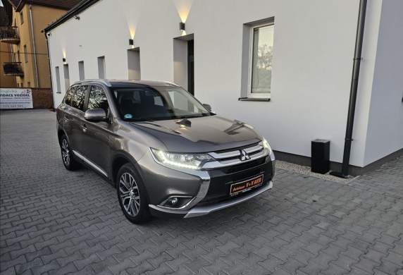 Mitsubishi - Outlander