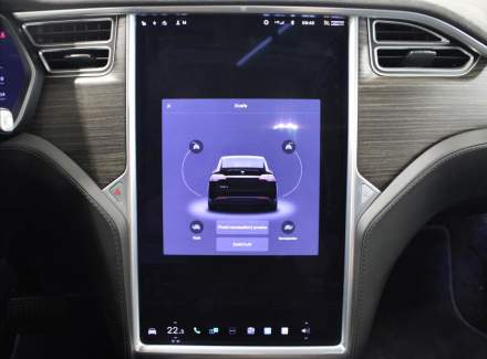 Tesla - Model X