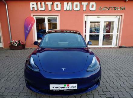 Tesla - Model 3