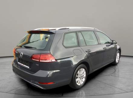 Volkswagen - Golf