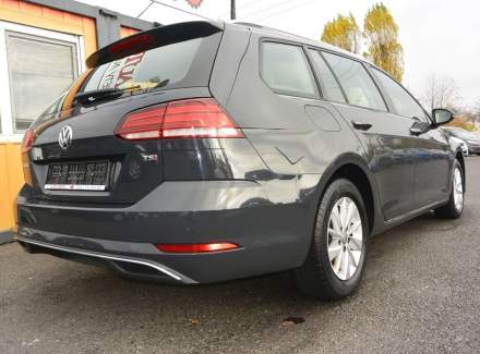 Volkswagen - Golf