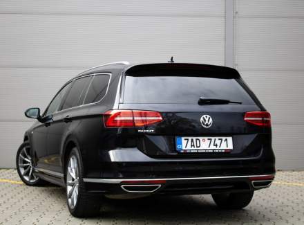 Volkswagen - Passat
