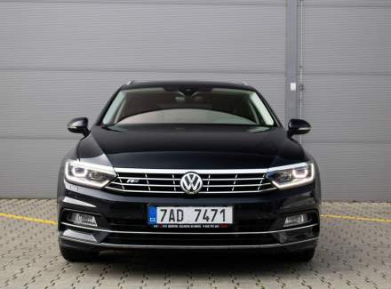Volkswagen - Passat