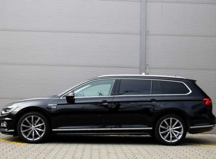 Volkswagen - Passat