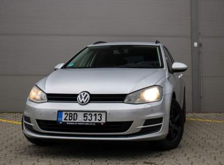 Volkswagen - Golf