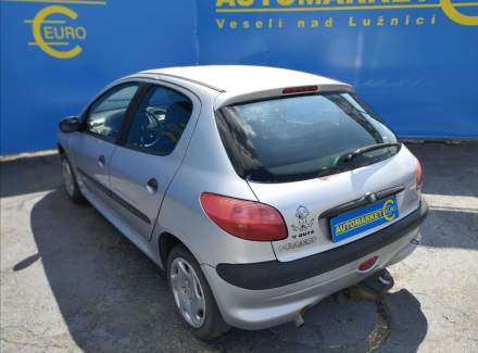 Peugeot - 206
