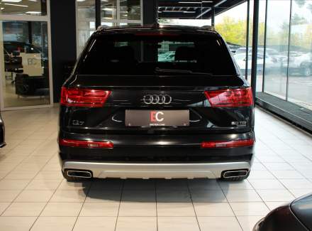 Audi - Q7