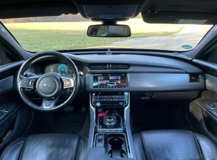 Jaguar - XF