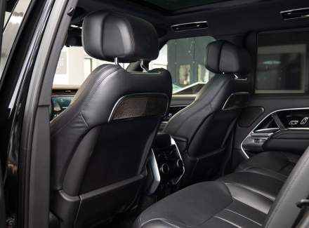 Land Rover - Range Rover