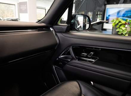 Land Rover - Range Rover