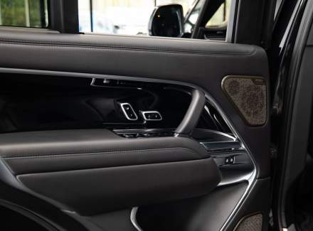 Land Rover - Range Rover