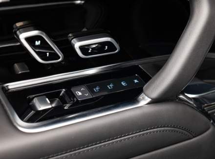 Land Rover - Range Rover