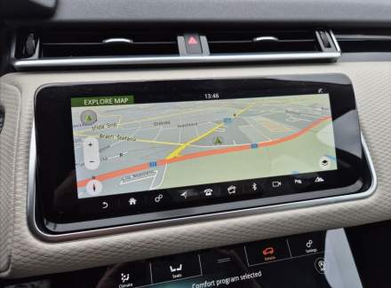 Land Rover - Range Rover Velar