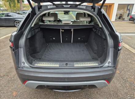 Land Rover - Range Rover Velar