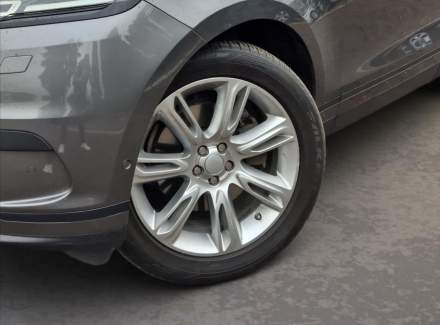Land Rover - Range Rover Velar