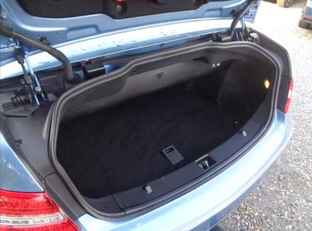 Mercedes-Benz - E-class