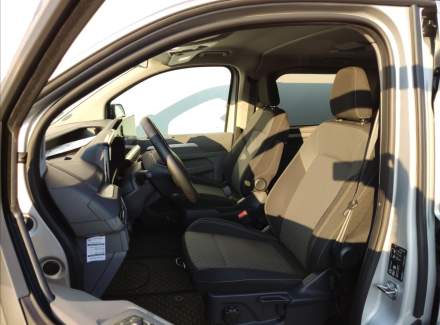 Volkswagen - Caravelle