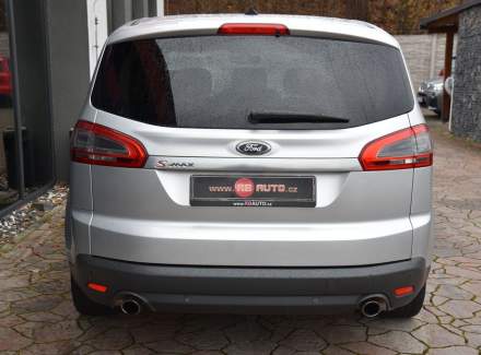 Ford - S-MAX