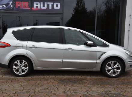 Ford - S-MAX